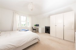 Images for Berryfields Gated Road, Quarrendon, HP22