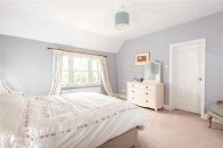 Images for Berryfields Gated Road, Quarrendon, HP22