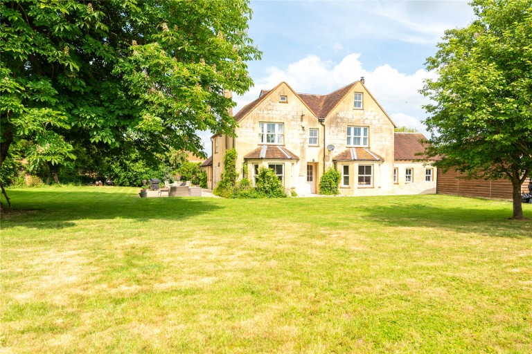 Images for Berryfields Gated Road, Quarrendon, HP22