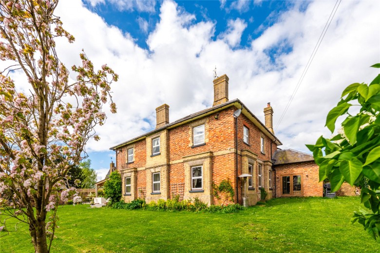 Click the photo for more details of Bury Farm Close, Slapton, LU7