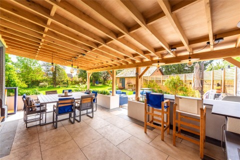 Click the photo for more details of Bury Farm Close, Slapton, LU7