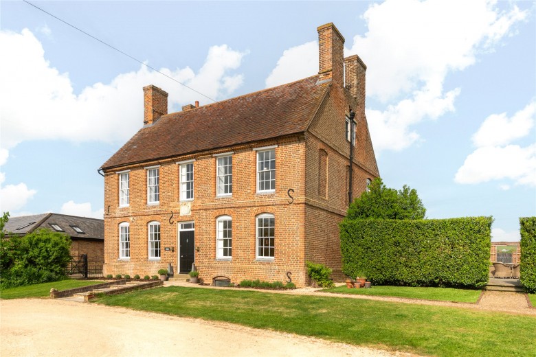 Click the photo for more details of Dry Leys Farm, Quainton, HP22