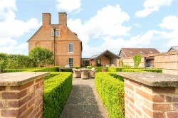 Images for Dry Leys Farm, Quainton, HP22