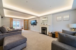 Images for Cromhamstone, Stone, HP17
