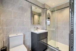 Images for Cromhamstone, Stone, HP17