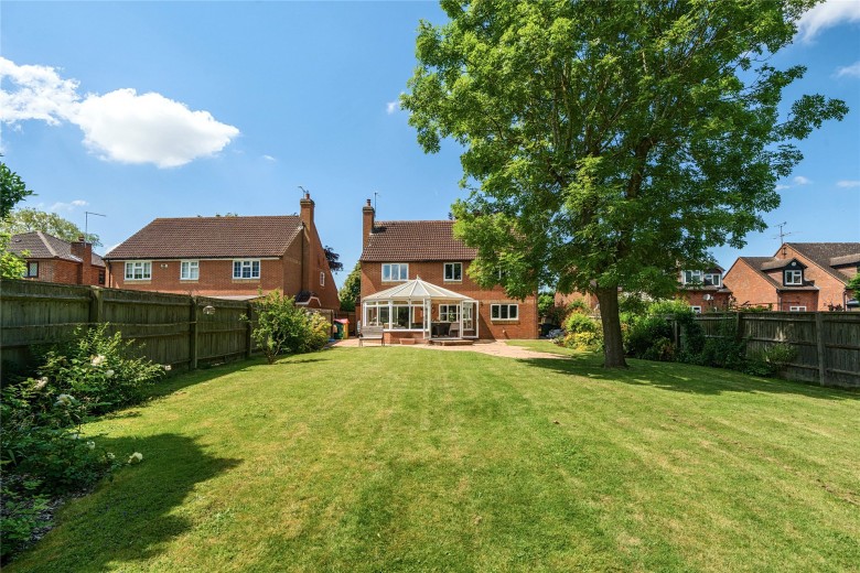 Click the photo for more details of Wendover Road, Weston Turville, HP22