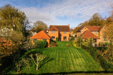 Click the photo for more details of East End, Weedon, HP22