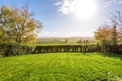 Images for East End, Weedon, HP22