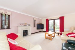 Images for East End, Weedon, HP22