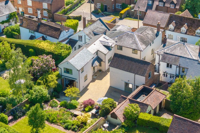 Click the photo for more details of High Street, Dinton, HP17