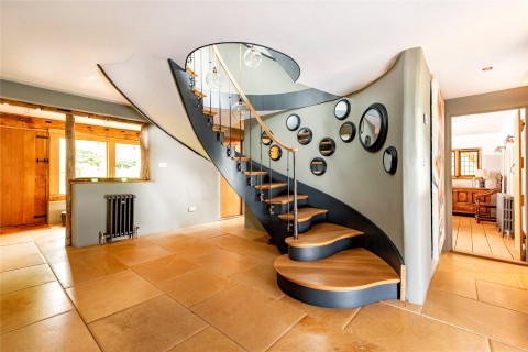 Click the photo for more details of Aston Abbotts Road, Weedon, HP22