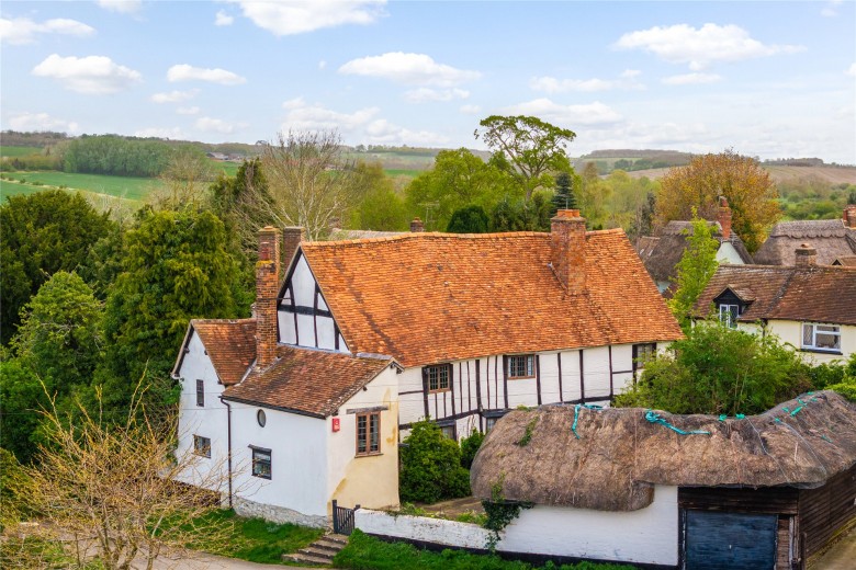 Click the photo for more details of Holly Tree Lane, Cuddington, HP18