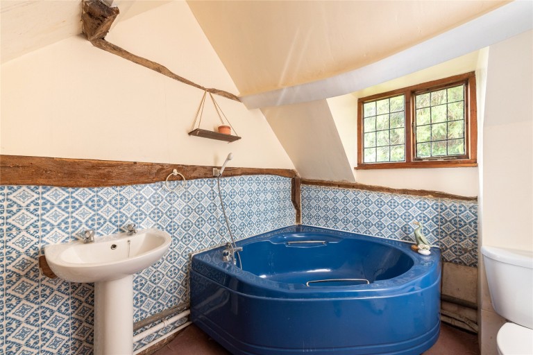 Images for Holly Tree Lane, Cuddington, HP18