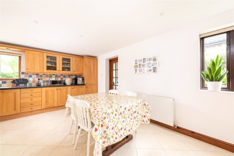 Click the photo for more details of Green Acres Close, Whitchurch, HP22
