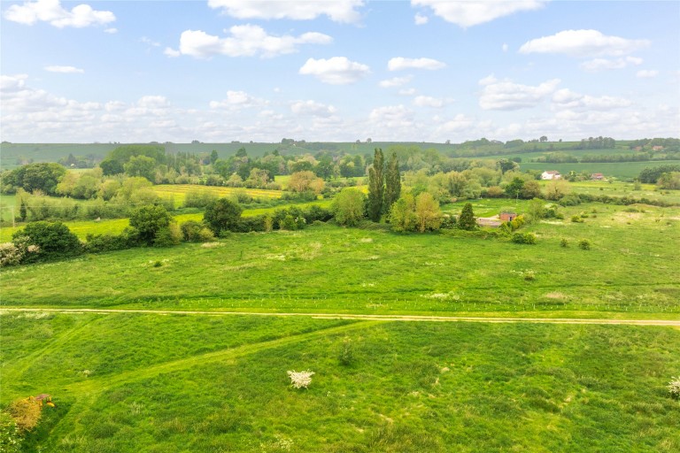 Images for Frog Lane, Cuddington, HP18