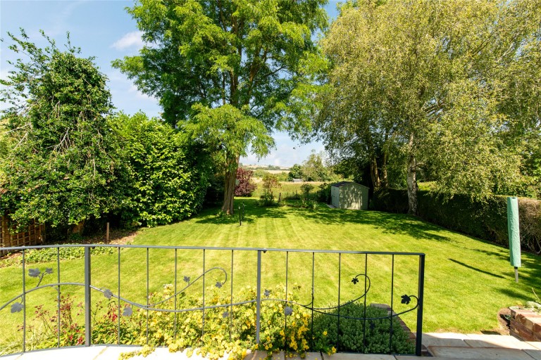 Images for Frog Lane, Cuddington, HP18