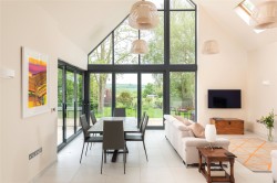 Images for Frog Lane, Cuddington, HP18