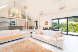 Images for Frog Lane, Cuddington, HP18
