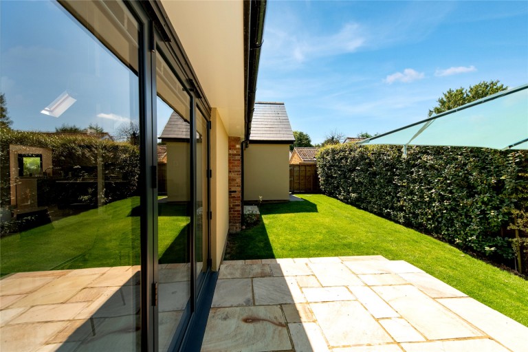 Images for Frog Lane, Cuddington, HP18