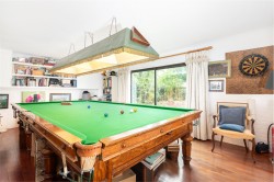 Images for White Hart Lane, Haddenham, HP17