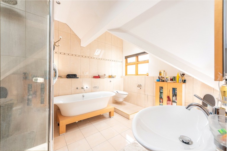 Images for White Hart Lane, Haddenham, HP17