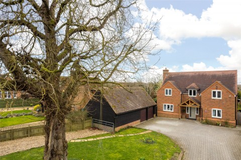 Click the photo for more details of Lower Road, Stoke Mandeville, HP22