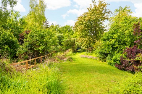 Click the photo for more details of Bicester Road, Long Crendon, HP18