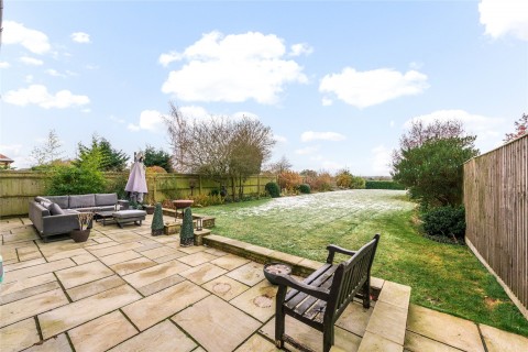 Click the photo for more details of Grendon Road, Edgcott, HP18