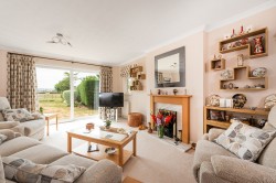 Images for Aylesbury Road, Bierton, HP22