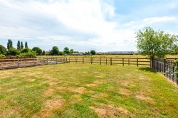 Images for Aylesbury Road, Bierton, HP22