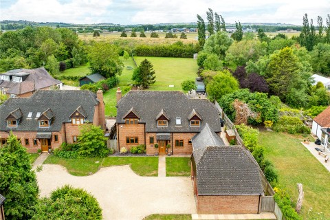 Click the photo for more details of Burnham Road, Westcott, HP18