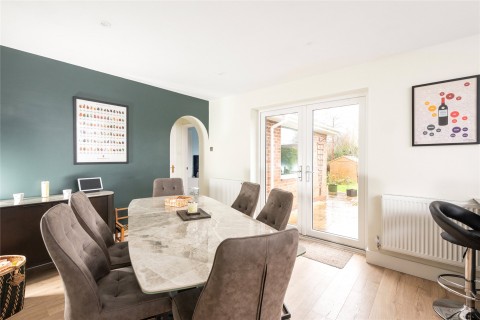 Click the photo for more details of New Road, Dinton, HP17