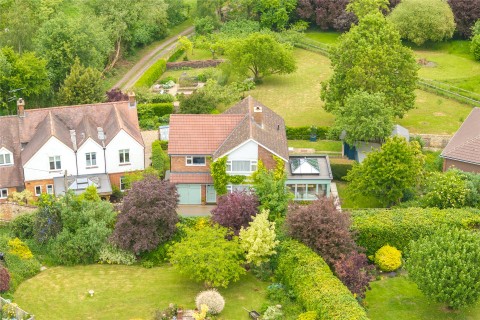 Click the photo for more details of Northcroft, Weedon, HP22