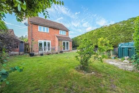 Click the photo for more details of Cheney Close, Cublington, LU7