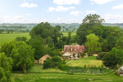 Click the photo for more details of Crafton, Leighton Buzzard, LU7