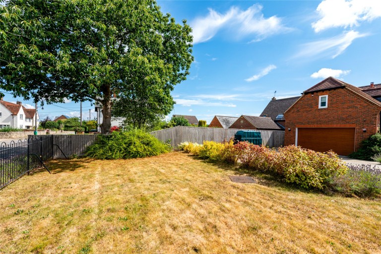 Images for Four Acres, Oving, HP22