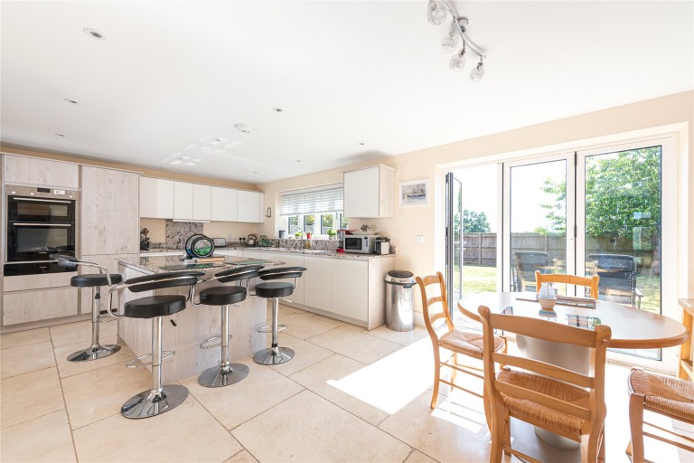 Images for Four Acres, Oving, HP22