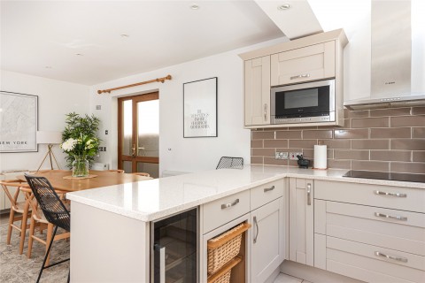 Click the photo for more details of Elm Brook Close, Chearsley, HP18