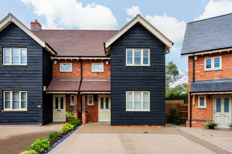 Click the photo for more details of The Old Brickyard, Whitchurch, HP22