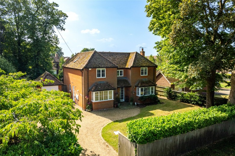 Click the photo for more details of Leighton Road, Wingrave, HP22