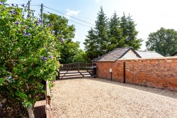 Images for Buckingham Road, Weedon, HP22