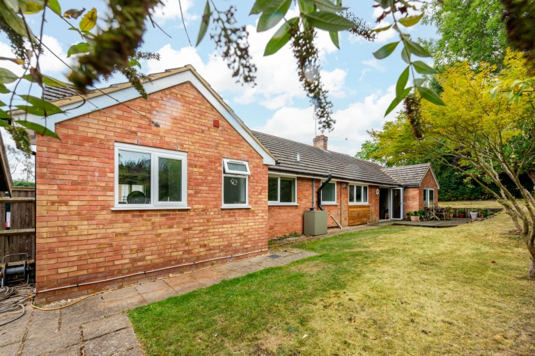 Images for Elm Brook Close, Chearsley, HP18