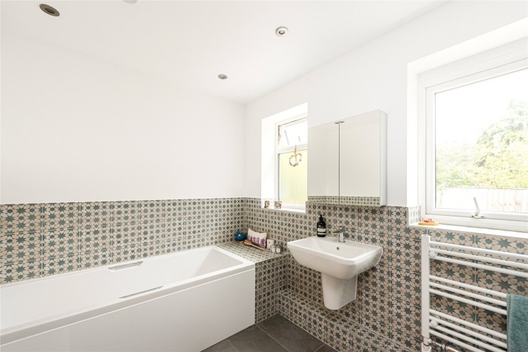 Images for Elm Brook Close, Chearsley, HP18