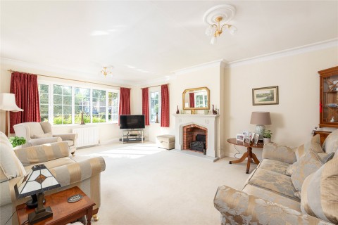 Click the photo for more details of The Avenue, Bletsoe, MK44