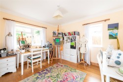 Images for Windmill Hill, Biddenham, MK40