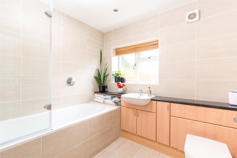 Images for Windmill Hill, Biddenham, MK40