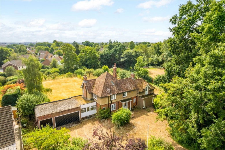 Click the photo for more details of Day's Lane, Biddenham, MK40