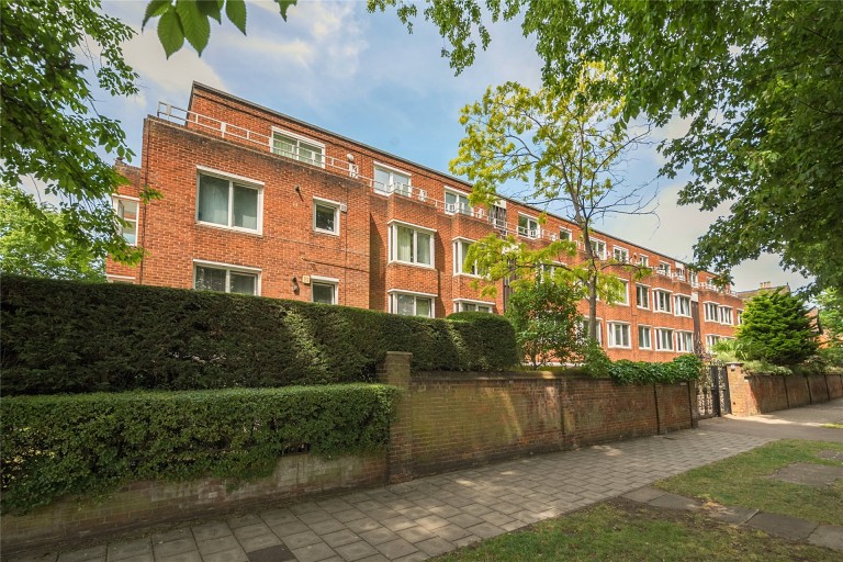 Images for De Parys Avenue, Bedford, MK40