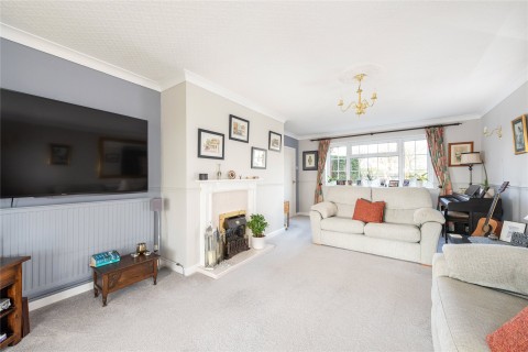 Click the photo for more details of Bedford Road, Willington, MK44