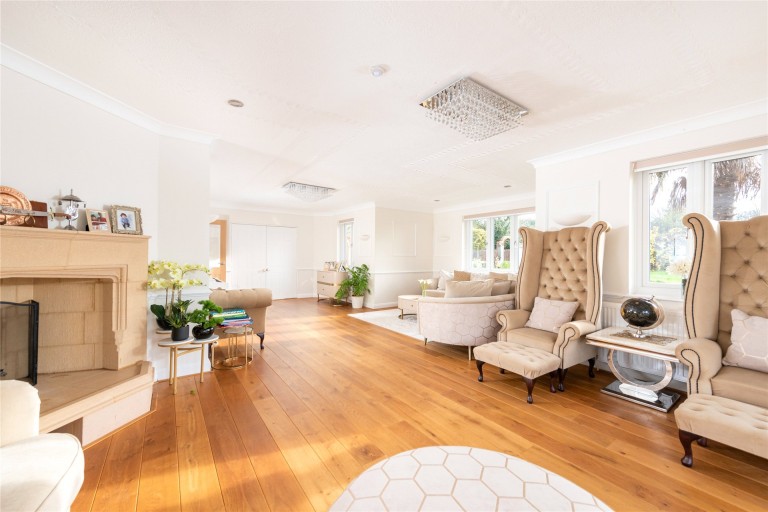 Images for Thorncote Green, Hatch, SG19